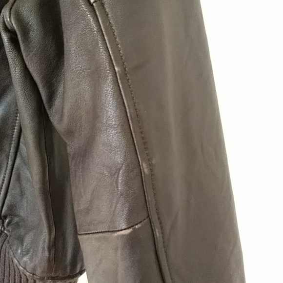 Levi's Aviator Leather Bomber Jacket - Picture 8 of 14